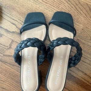 Cute block heeled sandal worn once